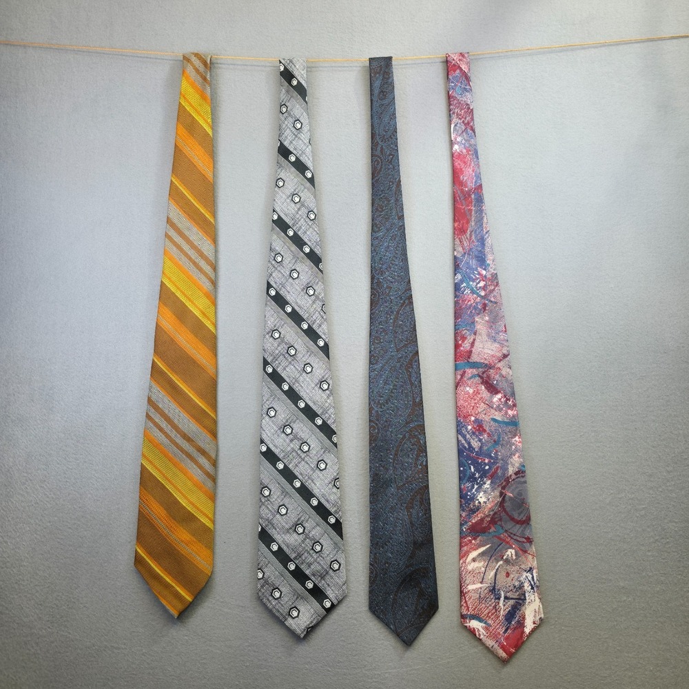 4- Botany 500โ Men's Neck Ties